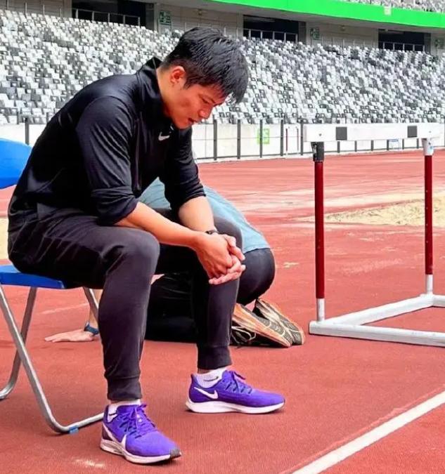 苏炳添回应：手机从小米换成苹果